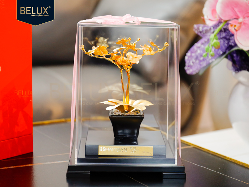 Lô chậu lan 15 năm Hải Trần 17x14x22cm&nbsp;dát vàng 24k thiết kế theo yêu cầu